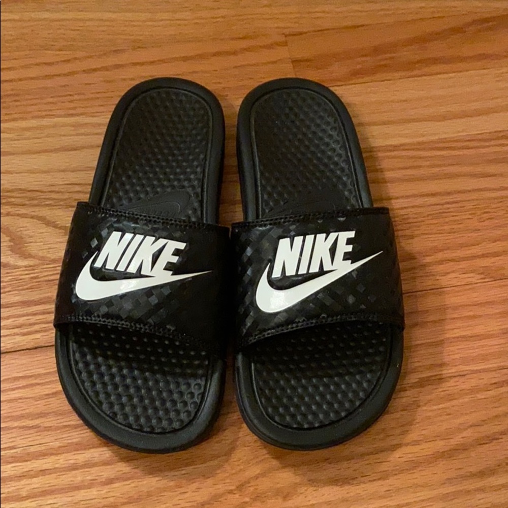 Nike slip ons